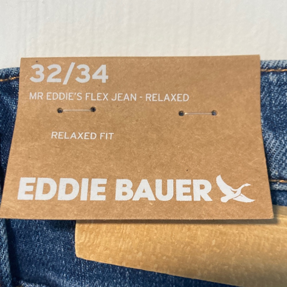 NWT 32 x 34 Eddie Bauer Men's Dark Blue Relaxed Fit Jeans - Picture 3 of 6